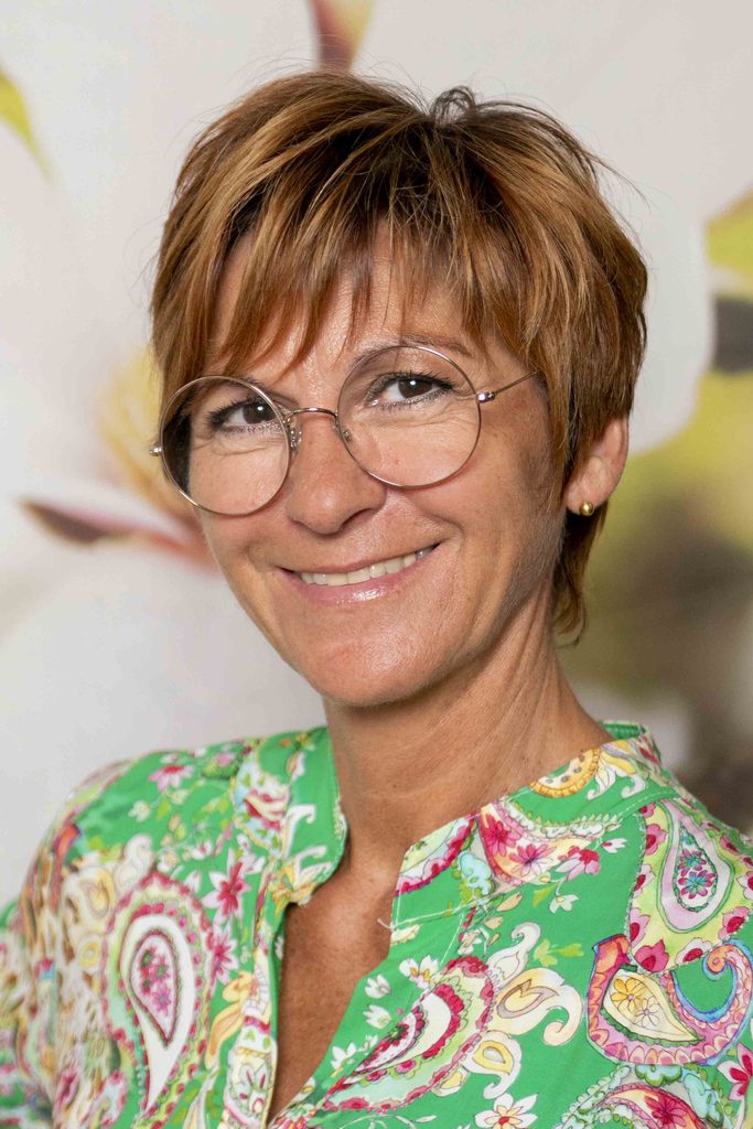 Carmen, Friseurin im Team von Zeit fürs Haar in Weiherhof