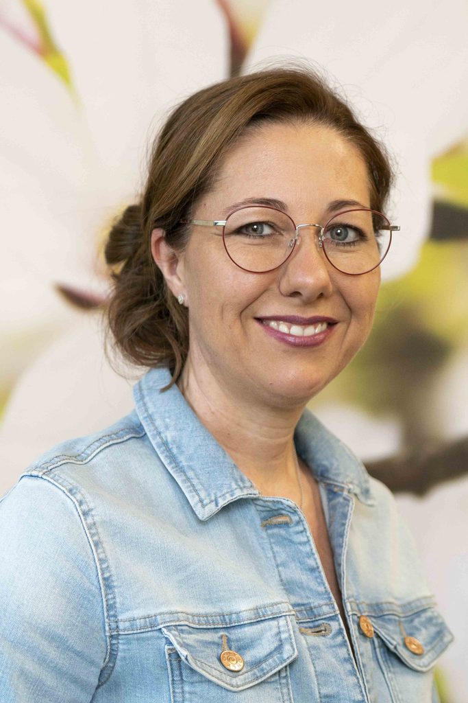 Nancy Kott, Friseurmeisterin und Inhaberin von Zeit fürs Haar in Zirndorf
